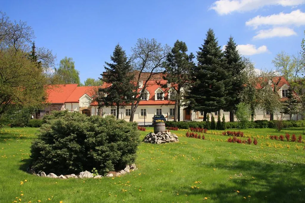 Pokoje Goscinne Dom Sw. Szymona-1