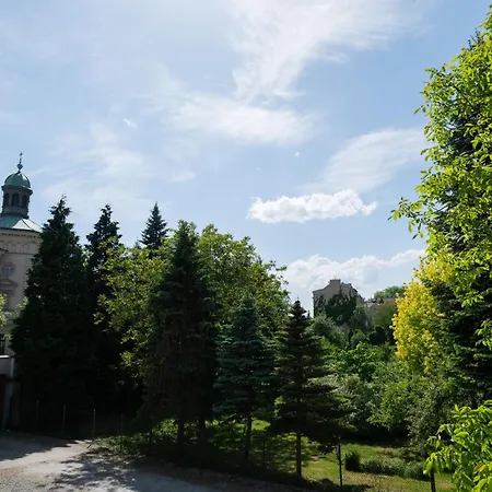 Pokoje Goscinne Dom Sw. Szymona-2