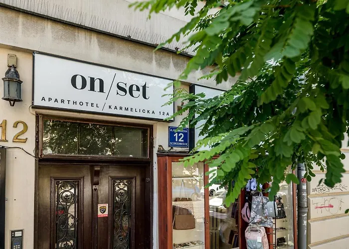 On/Set Aparthotel